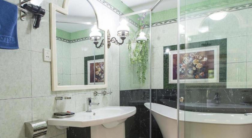 Dragon Hotel Hanoi Luaran gambar